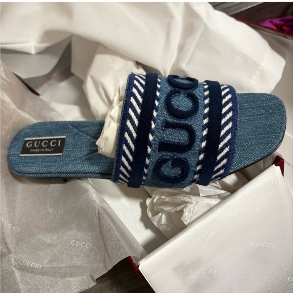 Gucci Blue Slide Sandals with Sporty Design